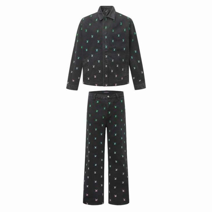 Picture of LV Sweater Suits _SKULVS-XLsz46-52aztx107281072941152